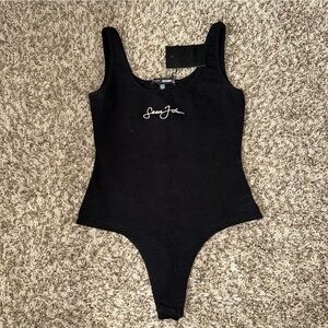 SEAN JOHN x MISSGUIDED BLACK BODY SUIT WITH LOGO
SIZE US 6/ UK 10/ EUR 38
NWT